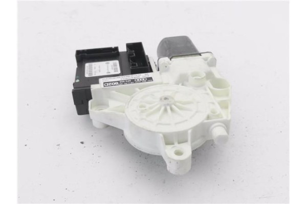 Recambio de motor elevalunas trasero derecho para audi a3 sportback (8pa) 2.0 tdi ambiente referencia OEM IAM 8P04959802D S00607
