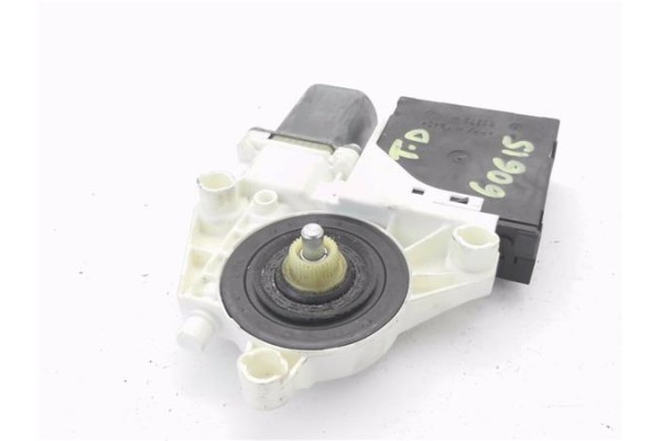 Recambio de motor elevalunas trasero derecho para audi a3 sportback (8pa) 2.0 tdi ambiente referencia OEM IAM 8P04959802D S00607