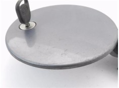 Recambio de tapa exterior combustible para ford scorpio 2.0 referencia OEM IAM 85GGA405A02AA  