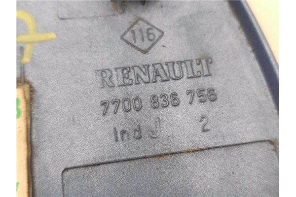 Recambio de tapa exterior combustible para renault clio ii fase ii (b/cb0) 1.2 base authentique referencia OEM IAM 7700836756 77