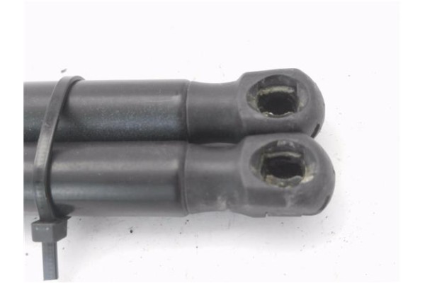 Recambio de amortiguador porton para hyundai i30 (gd) 1.4 base referencia OEM IAM 81770A6000  