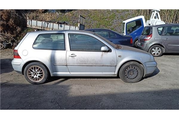 volkswagen golf iv berlina (1j1) del año 1999