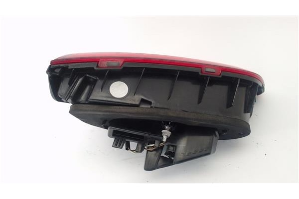 Recambio de piloto porton trasero derecho para volkswagen golf vii (5g1/be1) híbrido gte referencia OEM IAM 5G0945308F 81240201 