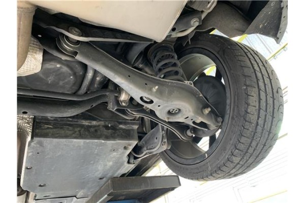 Recambio de puente trasero para volkswagen golf vii (5g1/be1) híbrido gte referencia OEM IAM 5Q0501049AR 5Q0505315G 