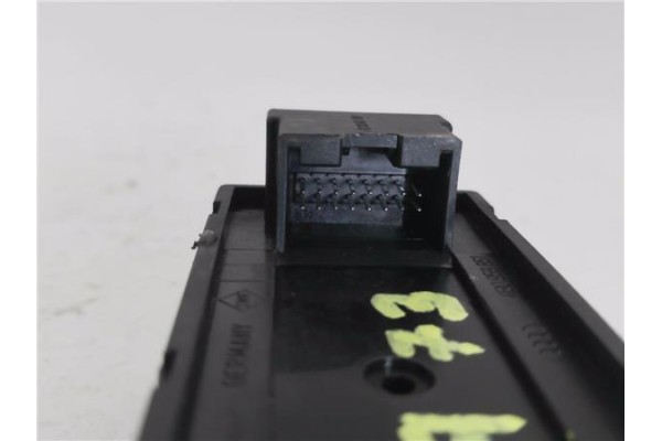 Recambio de mando elevalunas delantero izquierdo para audi a6 avant (4b5) 2.5 tdi referencia OEM IAM 4B0959851  