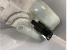 Recambio de deposito limpiaparabrisas para peugeot 207 1.4 confort referencia OEM IAM 964833758003  