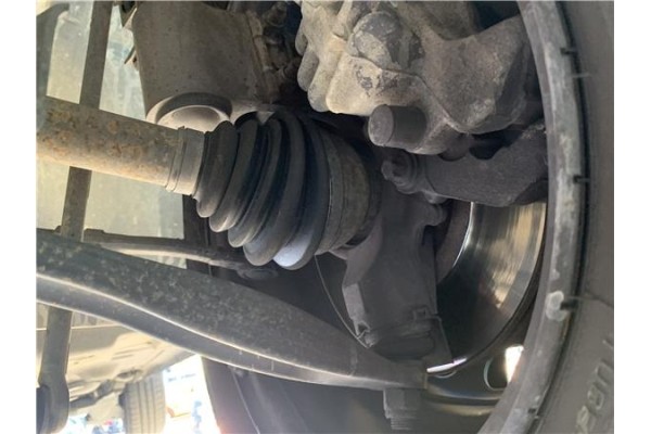 Recambio de palier delantero izquierdo para peugeot partner tepee 1.6 premium referencia OEM IAM 3272LW  