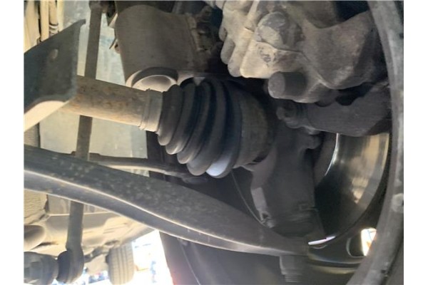 Recambio de palier delantero izquierdo para peugeot partner tepee 1.6 premium referencia OEM IAM 3272LW  