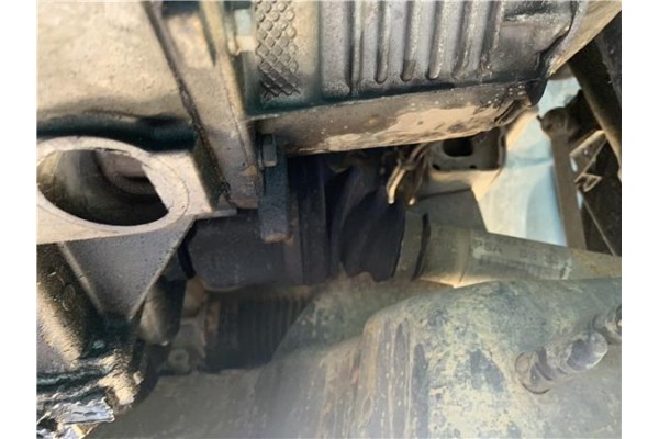 Recambio de palier delantero izquierdo para peugeot partner tepee 1.6 premium referencia OEM IAM 3272LW  