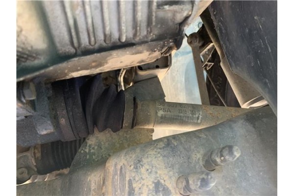 Recambio de palier delantero izquierdo para peugeot partner tepee 1.6 premium referencia OEM IAM 3272LW  