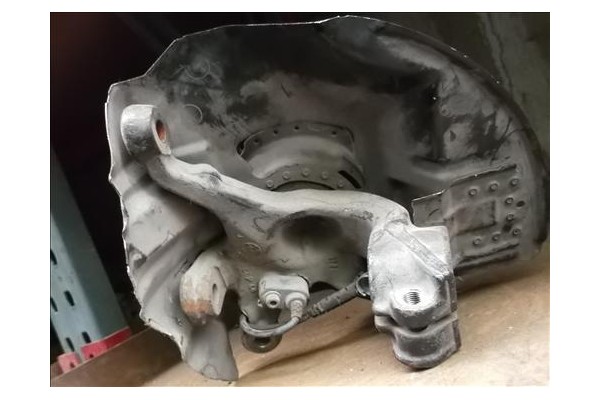 Recambio de mangueta delantero derecha para bmw serie 3 berlina (e46) 1.9 318i referencia OEM IAM   