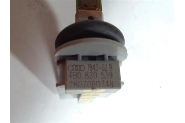 Recambio de sensor temperatura habitaculo izquierdo para seat leon (1p1) 1.9 sport limited referencia OEM IAM 4B0820539 28070807