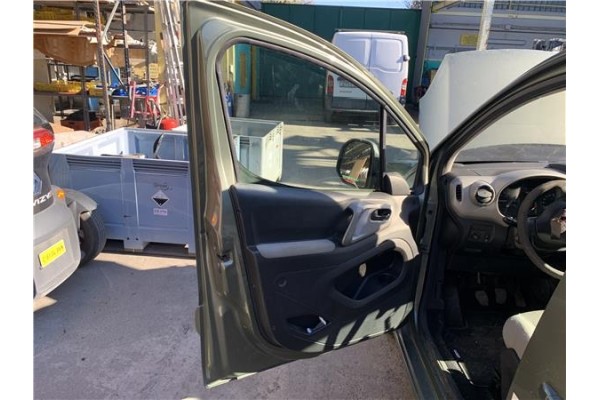 Recambio de puerta delantero izquierda para peugeot partner tepee 1.6 premium referencia OEM IAM 9831169780  
