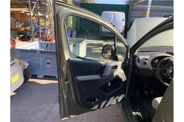 Recambio de puerta delantero izquierda para peugeot partner tepee 1.6 premium referencia OEM IAM 9831169780  