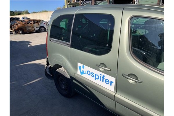 Recambio de puerta trasero derecha para peugeot partner tepee 1.6 premium referencia OEM IAM 9831169680  