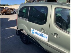 Recambio de puerta trasero derecha para peugeot partner tepee 1.6 premium referencia OEM IAM 9831169680  