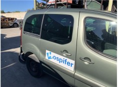 Recambio de puerta trasero derecha para peugeot partner tepee 1.6 premium referencia OEM IAM 9831169680  