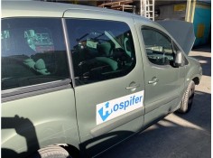 Recambio de puerta trasero derecha para peugeot partner tepee 1.6 premium referencia OEM IAM 9831169680  