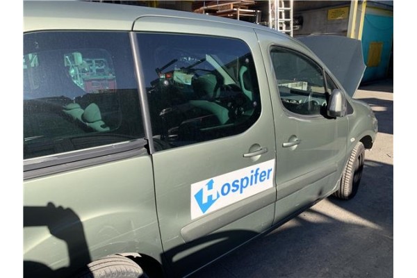 Recambio de puerta trasero derecha para peugeot partner tepee 1.6 premium referencia OEM IAM 9831169680  