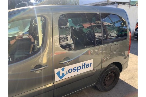 Recambio de puerta trasero izquierda para peugeot partner tepee 1.6 premium referencia OEM IAM 9831169780  