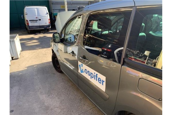 Recambio de puerta trasero izquierda para peugeot partner tepee 1.6 premium referencia OEM IAM 9831169780  