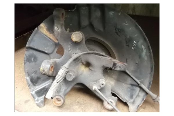 Recambio de mangueta delantero derecha para bmw serie 3 berlina (e36) 1.7 318tds referencia OEM IAM   