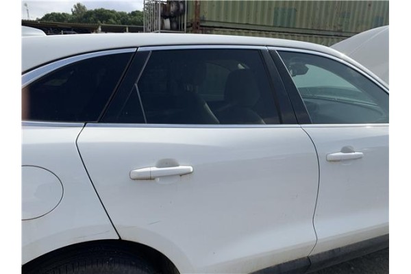 Recambio de puerta trasero derecha para jaguar f-pace 2.0 r-sport awd referencia OEM IAM T4A1370 HK8324630AA 