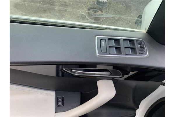 Recambio de puerta delantero izquierda para jaguar f-pace 2.0 r-sport awd referencia OEM IAM HK8320125AA T4A1369 