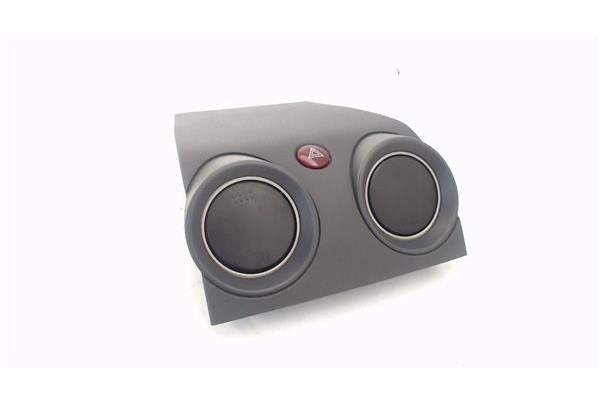 Recambio de rejilla entrada de aire para mitsubishi colt cz3 berl. 3 (z30) 1.5 di-d instyle referencia OEM IAM MR951746 JC345400