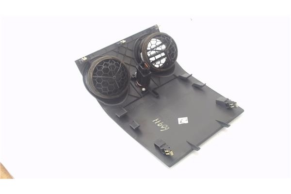 Recambio de rejilla entrada de aire para mitsubishi colt cz3 berl. 3 (z30) 1.5 di-d instyle referencia OEM IAM MR951746 JC345400