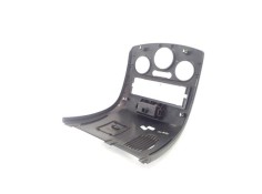 Recambio de embellecedor consola central para renault clio iii 1.5 dci (c/br1g) referencia OEM IAM 8200407765 8200469049 