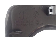 Recambio de embellecedor consola central para renault clio iii 1.5 dci (c/br1g) referencia OEM IAM 8200407765 8200469049 