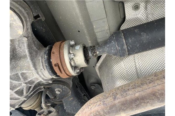 Recambio de cardan trasero para jaguar f-pace 2.0 r-sport awd referencia OEM IAM T4A1868 HK834365EB 