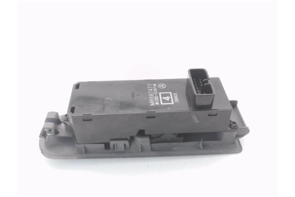 Recambio de mando elevalunas delantero izquierdo para mitsubishi colt cz3 berl. 5 (z30a) 1.3 (z35a, z33a, z34a) referencia OEM I