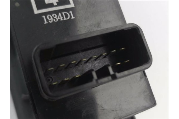 Recambio de mando elevalunas delantero izquierdo para mitsubishi colt cz3 berl. 5 (z30a) 1.3 (z35a, z33a, z34a) referencia OEM I