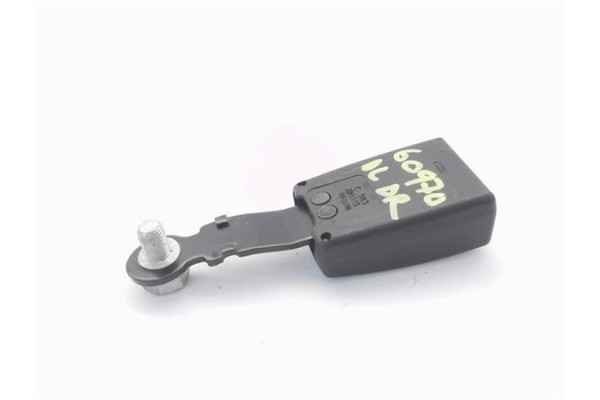 Recambio de anclaje cinturon delantero derecho para ford ka (ccu) 1.2 referencia OEM IAM 34122266  