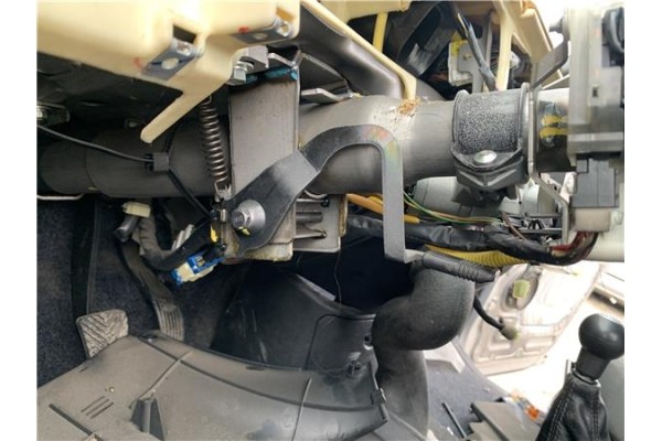 Recambio de columna direccion para hyundai h-1 furgón 2.5 crdi referencia OEM IAM 563004A600  