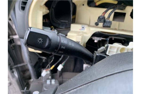 Recambio de mando intermitencia para hyundai h-1 furgón 2.5 crdi referencia OEM IAM 934004A300  