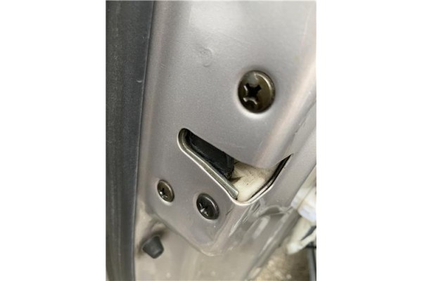 Recambio de cierre electromagnetico delantero izquierdo para hyundai h-1 furgón 2.5 crdi referencia OEM IAM 813104A000  