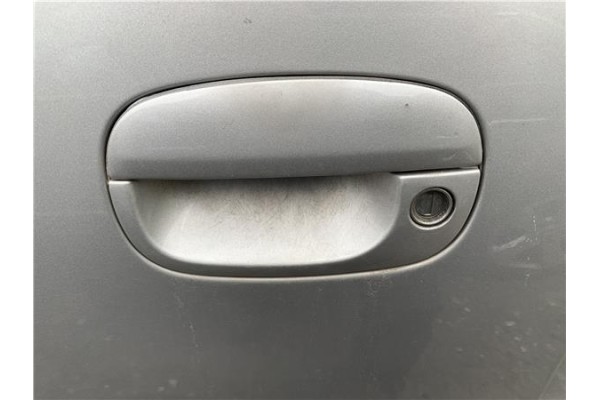 Recambio de maneta exterior delantero izquierda para hyundai h-1 furgón 2.5 crdi referencia OEM IAM 826504A300  