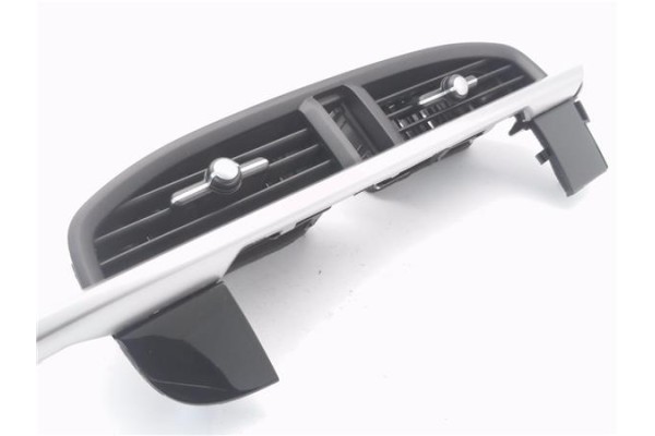 Recambio de rejilla entrada de aire para kia picanto (ja) 1.0 gdi drive 5mt referencia OEM IAM 84740G6AA0  