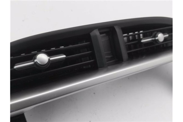 Recambio de rejilla entrada de aire para kia picanto (ja) 1.0 gdi drive 5mt referencia OEM IAM 84740G6AA0  