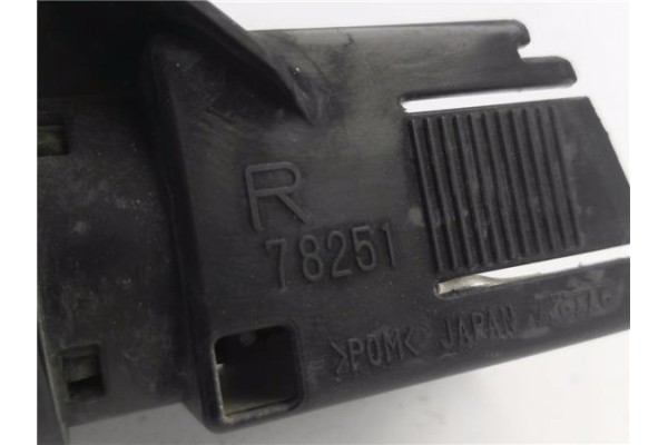 Recambio de eyector lavafaros derecho para lexus rx (mcu_) 400h referencia OEM IAM 78251R  