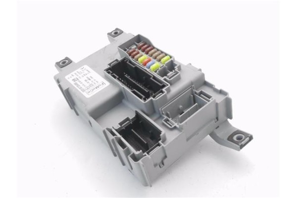 Recambio de caja fusibles/rele para ford ka (ccu) 1.2 referencia OEM IAM 00518735490  