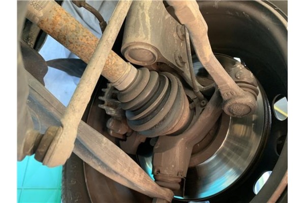 Recambio de mangueta delantero derecha para peugeot partner tepee 1.6 premium referencia OEM IAM 364796  