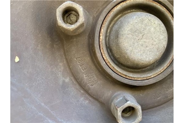 Recambio de llanta para peugeot partner tepee 1.6 premium referencia OEM IAM 2150752HL2 5401S6 