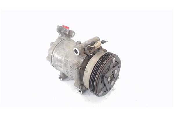 Recambio de compresor aire acond. para dacia sandero i 1.2 16v referencia OEM IAM 8200840899  