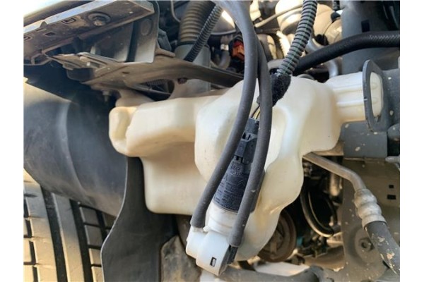 Recambio de deposito limpiaparabrisas para peugeot partner tepee 1.6 premium referencia OEM IAM 6431N9  