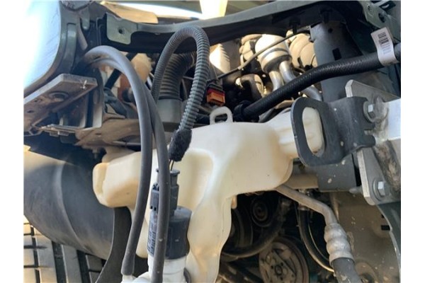 Recambio de deposito limpiaparabrisas para peugeot partner tepee 1.6 premium referencia OEM IAM 6431N9  