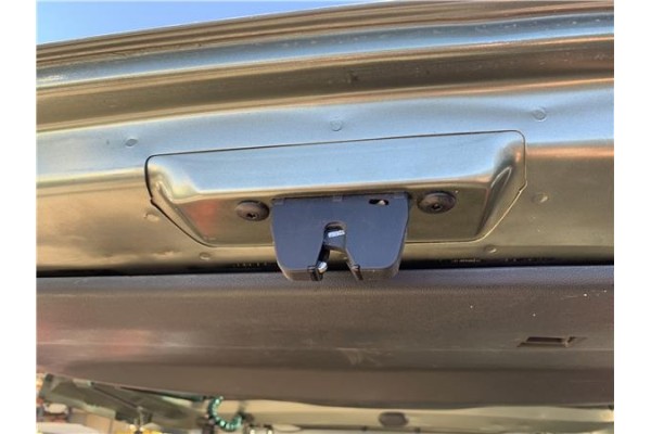 Recambio de cierre electromagnetico porton para peugeot partner tepee 1.6 premium referencia OEM IAM 8719G5  